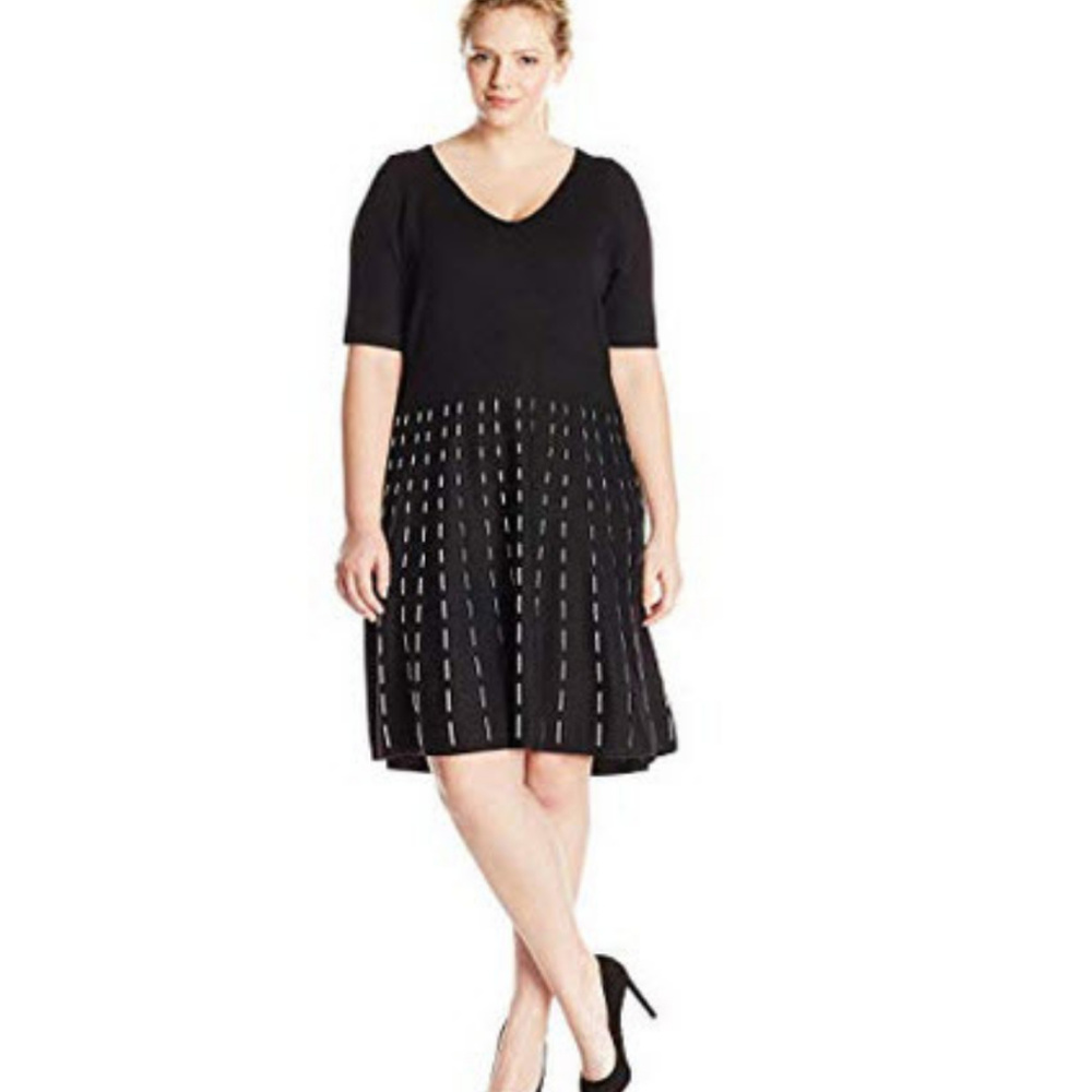 Taylor Dresses V Neck Short Sleeve Fit Flare Sweat